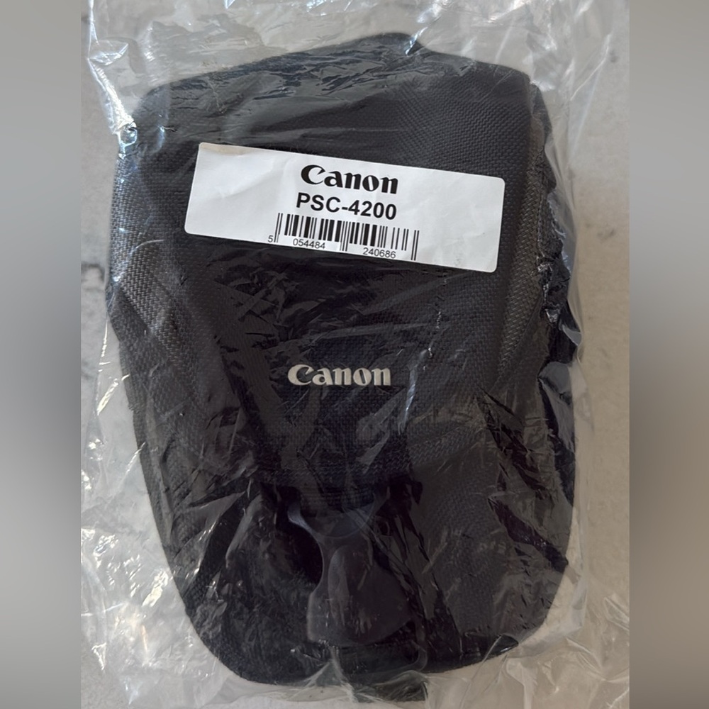Canon Black PSC-4200 Camera Pouch